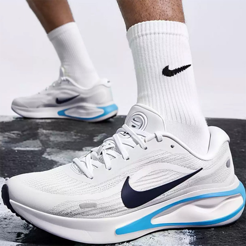 NIKE Men's JOURNEY RUN Mesh Sp - đánh giá và giá Men Shoes Size Nike