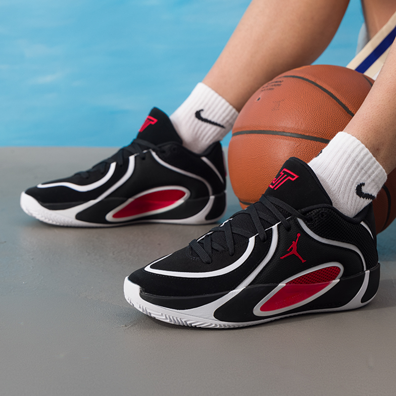 Nike Men's Shoes Jordan Tatum  - đánh giá và giá Men Shoes Jordan 4