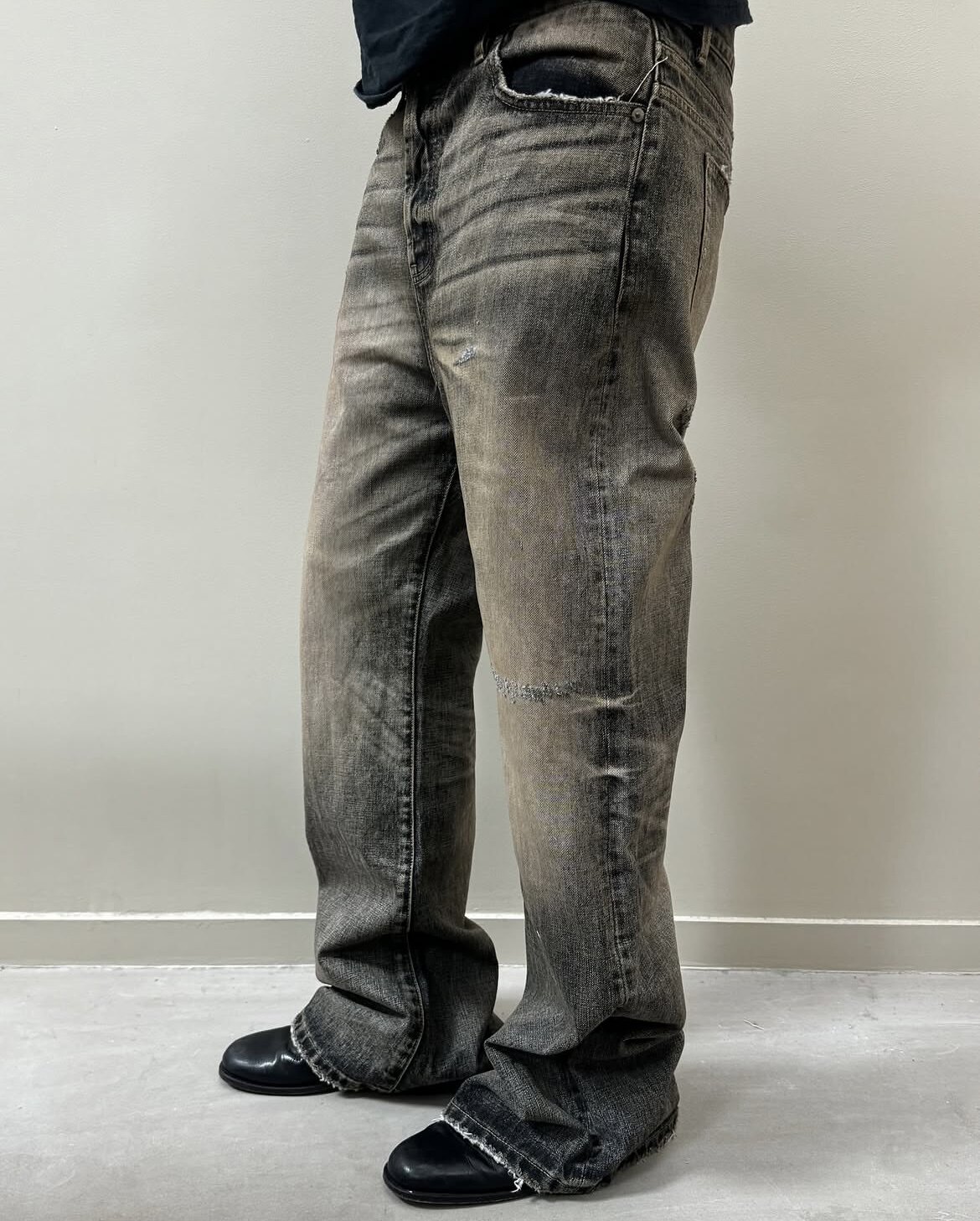 Sun-Faded, Washed, Distressed, - đánh giá và giá Men Shoes Jeans